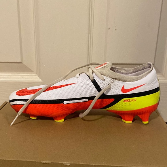 Nike Phantom GT 2 PRO FG women’s Soccer Cleats DA4432-167 - Picture 1 of 5